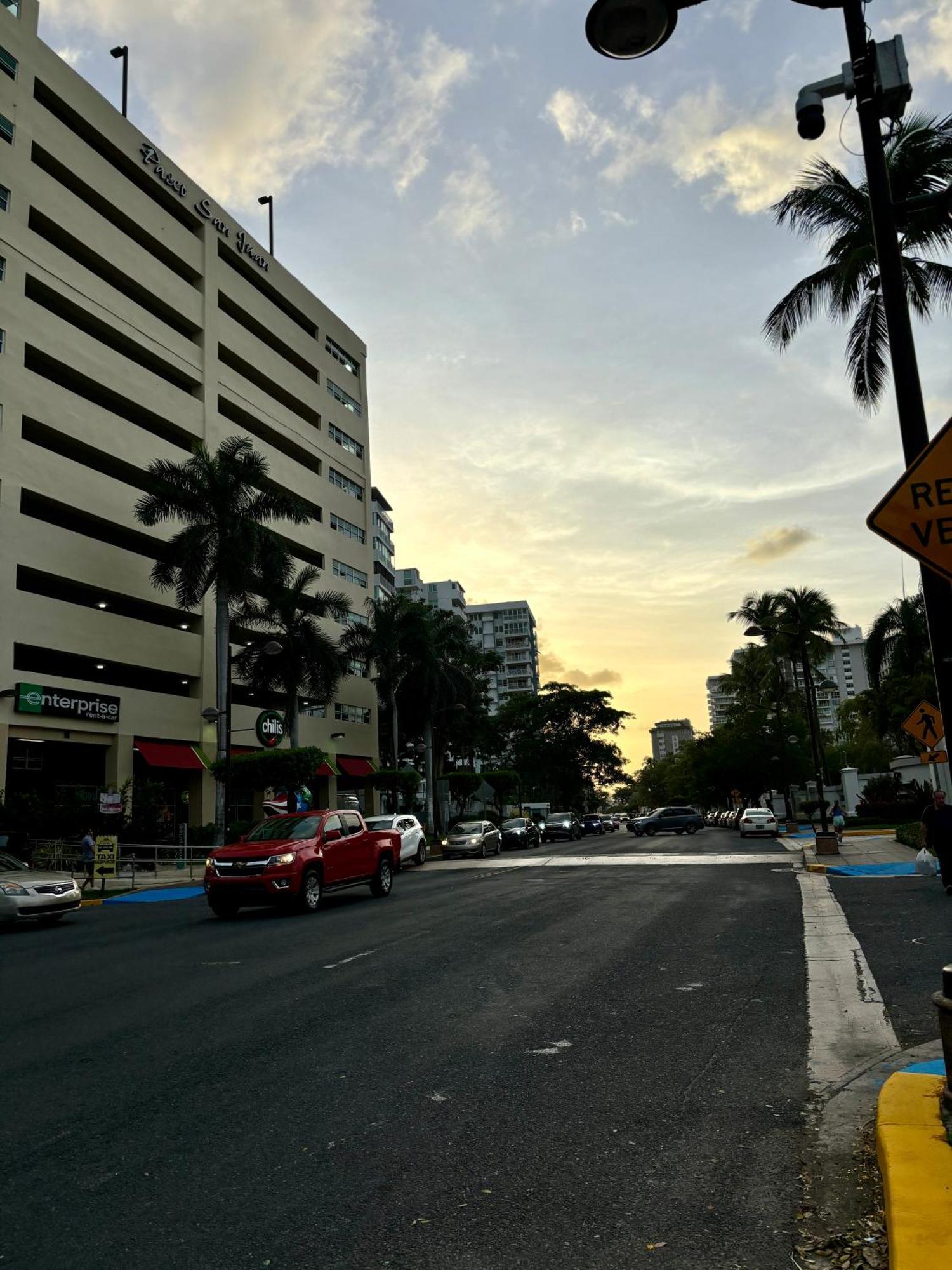 Isla Verde Modern Apartment With Pool San Juan Exterior photo